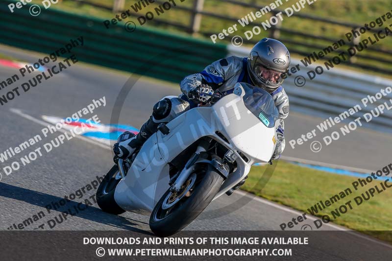 PJM Wedding Photography;enduro digital images;event digital images;eventdigitalimages;mallory park;mallory park photographs;mallory park trackday;mallory park trackday photographs;no limits trackdays;peter wileman photography;racing digital images;trackday digital images;trackday photos